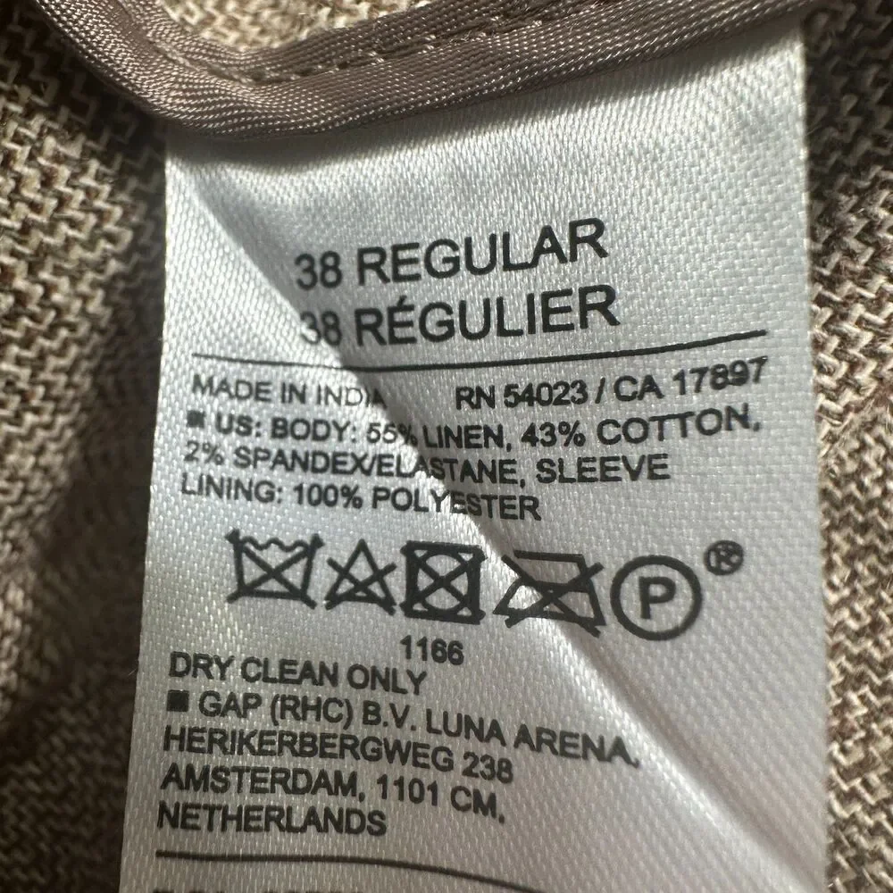Banana Republic brand banana